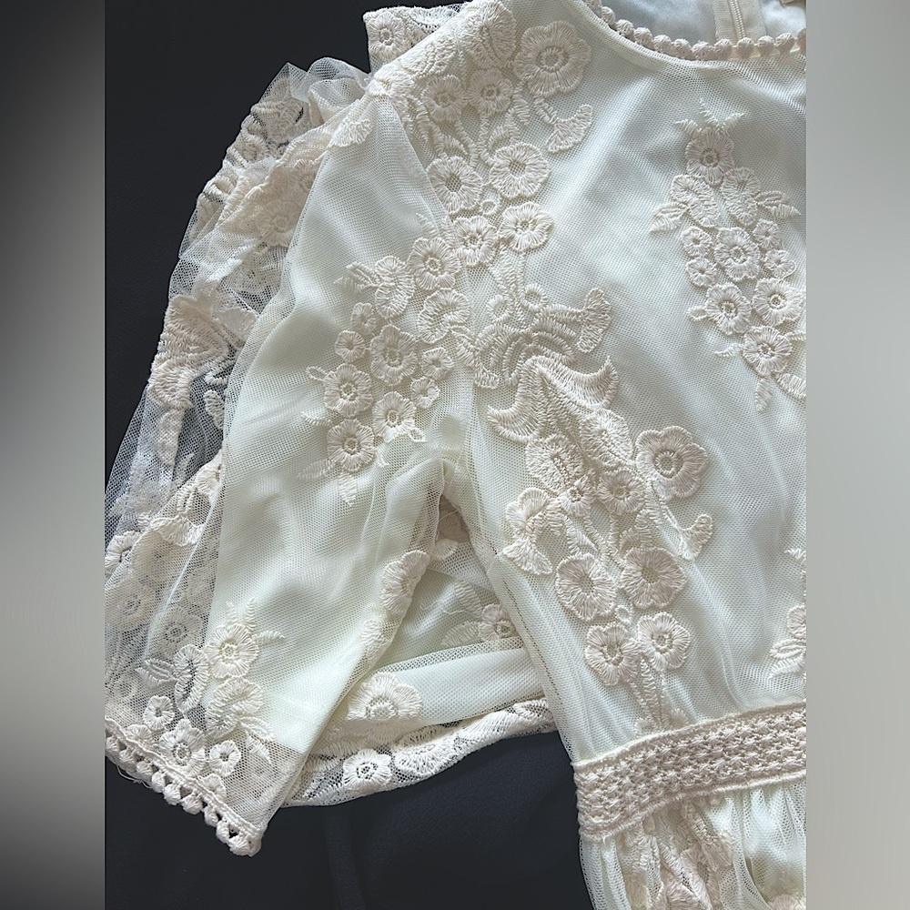 Vintage Style Antique Ivory Embroidered Lace Modest Midi Dress (Sm)